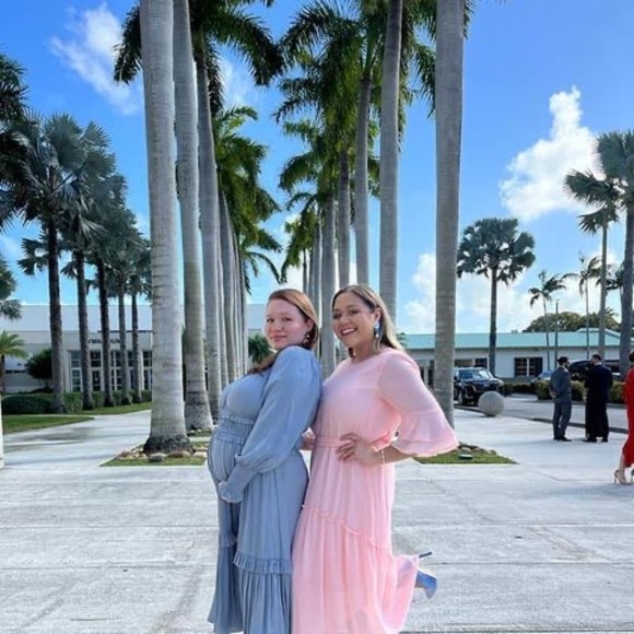 Meet your Posher, Michelle - Picture 1 of 1